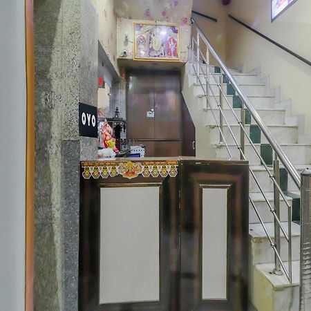 Oyo Flagship 81569 The Red Rose Inn New Delhi Extérieur photo